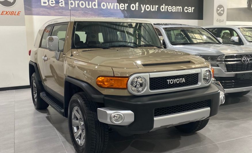 TOYOTA FJ CRUISER