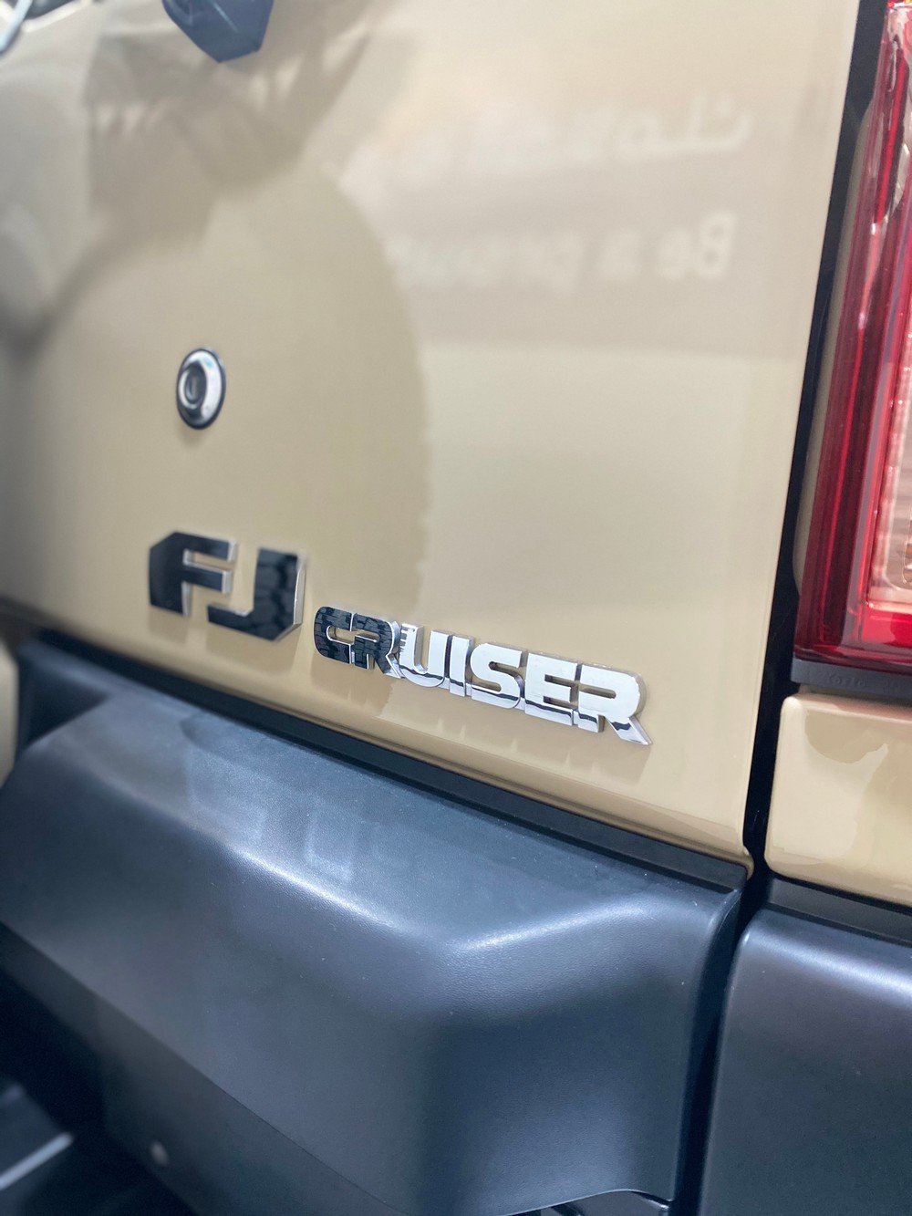 TOYOTA FJ CRUISER