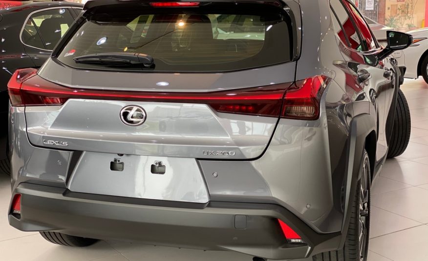 Lexus UX 200