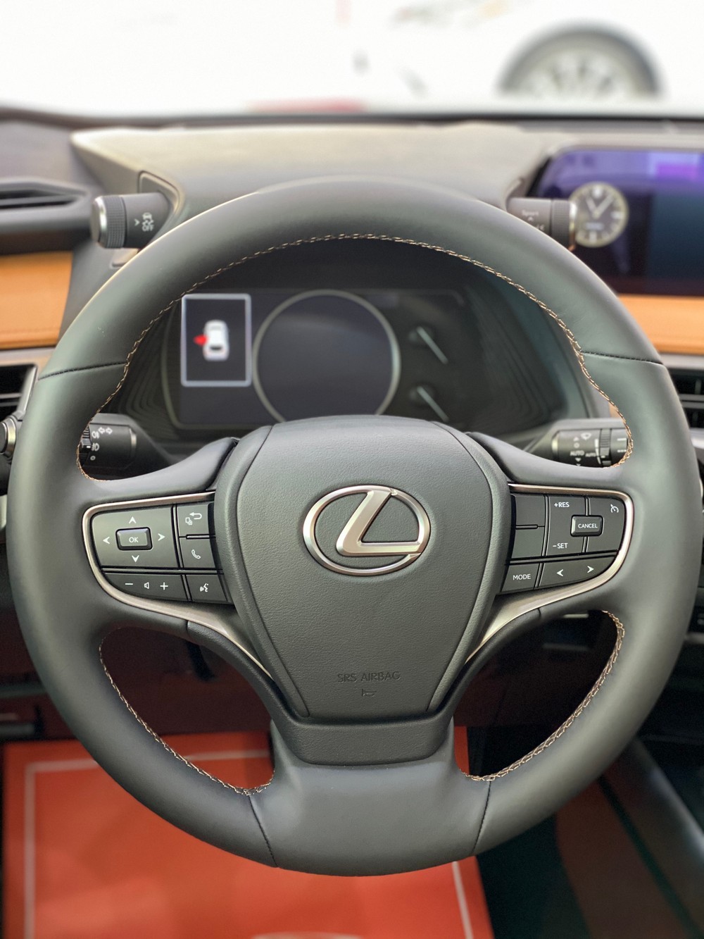 Lexus UX 200