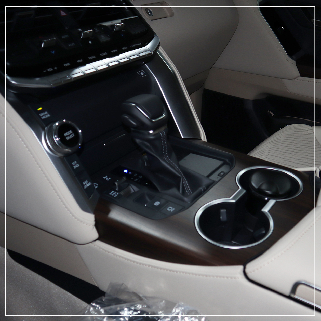 Toyota Land cruiser model 2023