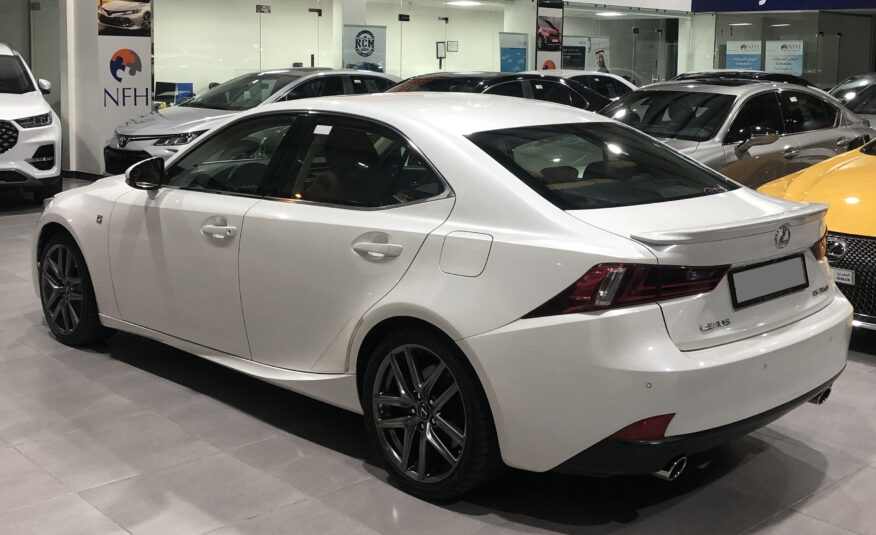 lexus IS 350 MODEL 2015